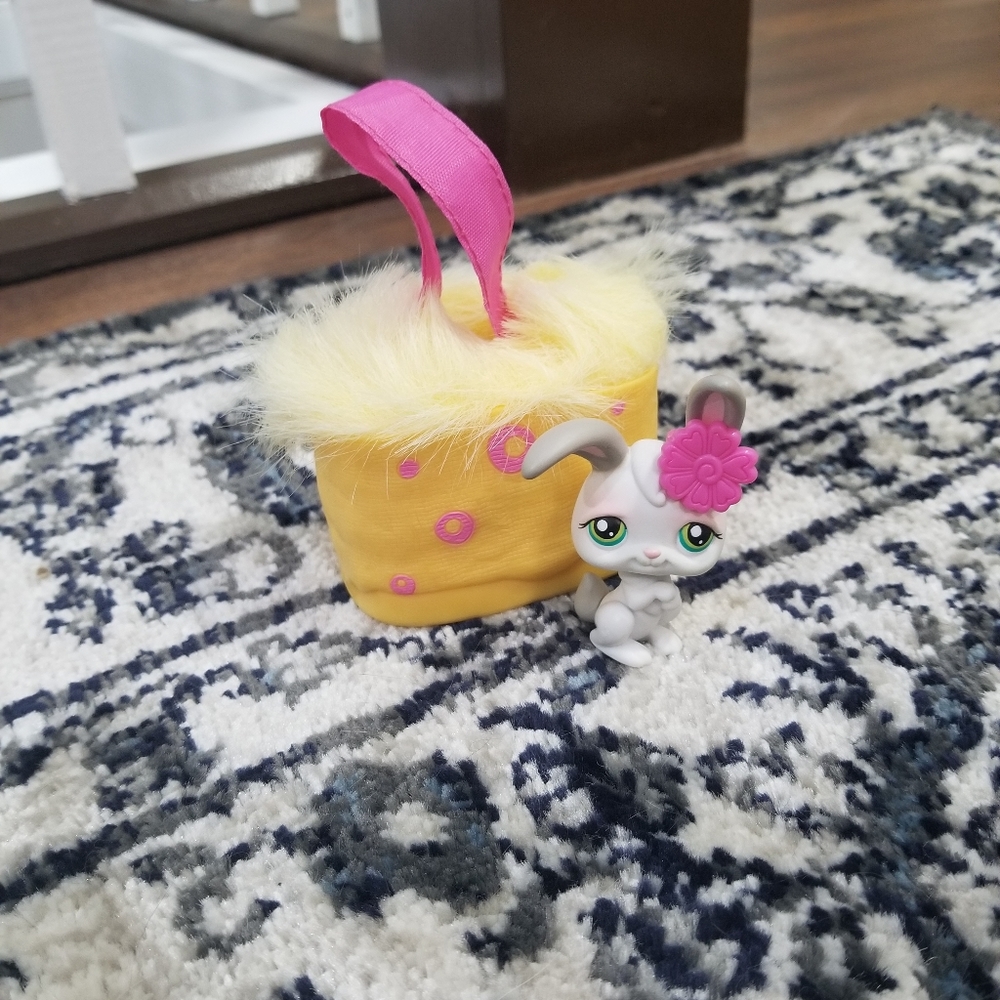 Littlest Pet Shop Bunny 1 Pet